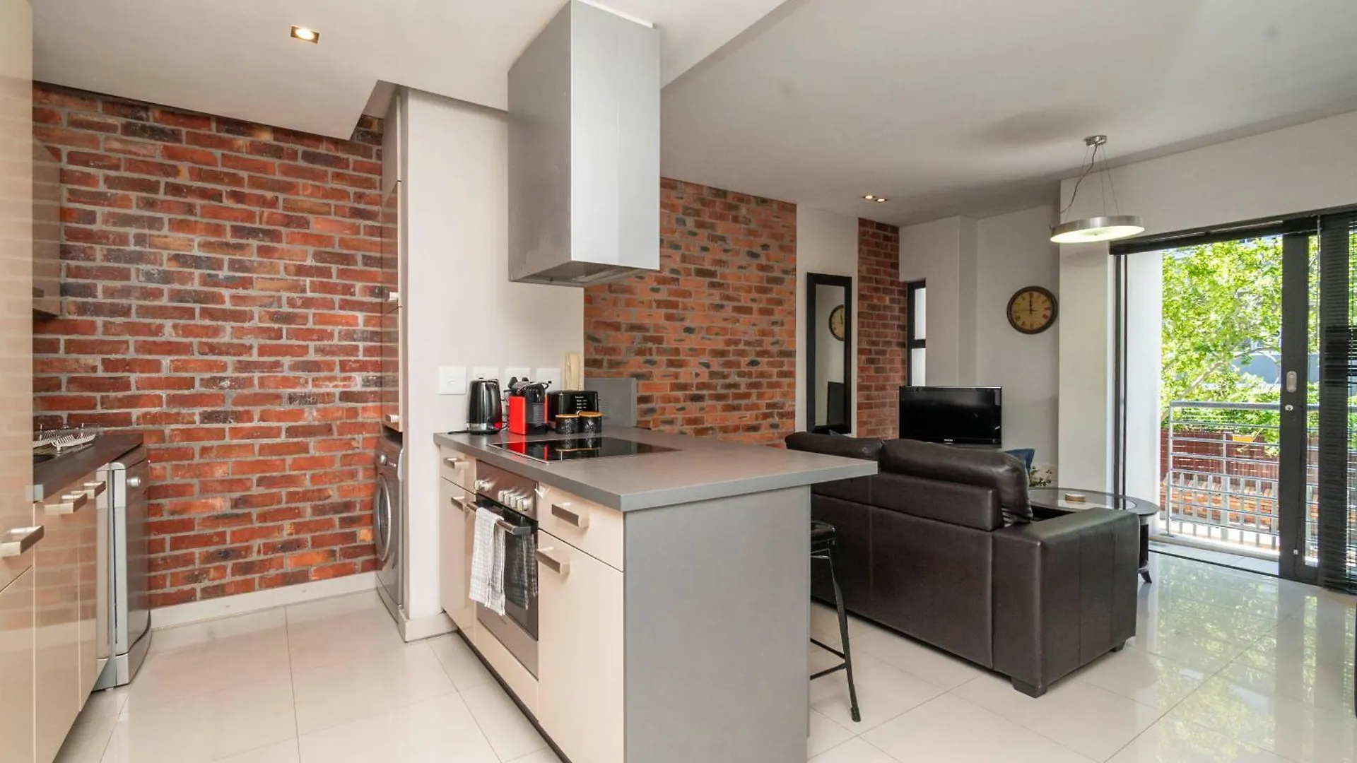 Green Point Living - Modern Charm Cape Town